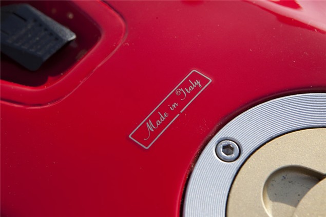 Retro File: 1993 Ducati Monster M900