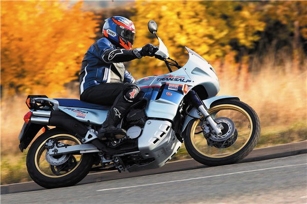 Niall's Spin: Honda XL650V Transalp