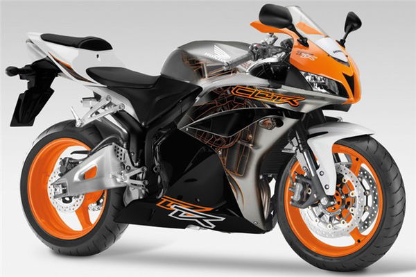 New colour schemes for 2011 Honda CBRs