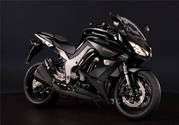 2011 Kawasaki Z1000SX pics and specs