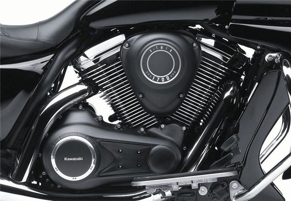 First Look: 2011 Kawasaki VN1700 Voyager Custom 