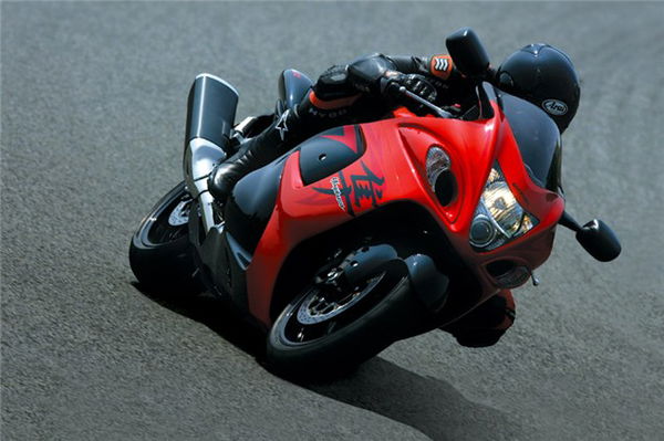 Buyer Guide: Suzuki GSX1300R Hayabusa