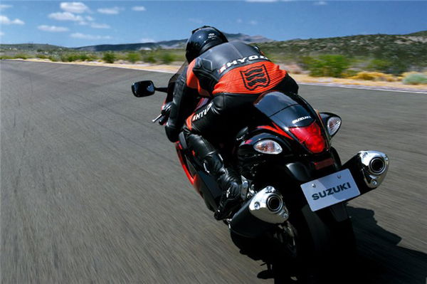 Buyer Guide: Suzuki GSX1300R Hayabusa