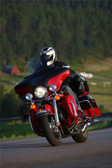 First Ride: 2010 Harley-Davidson Range