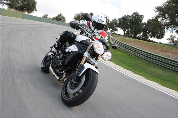 First Impressions: 2011 Triumph Speed Triple