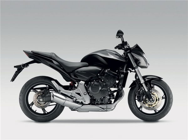 First Look: 2011 Honda Hornet