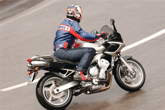 First Ride: 2004 Yamaha FZ6 Fazer