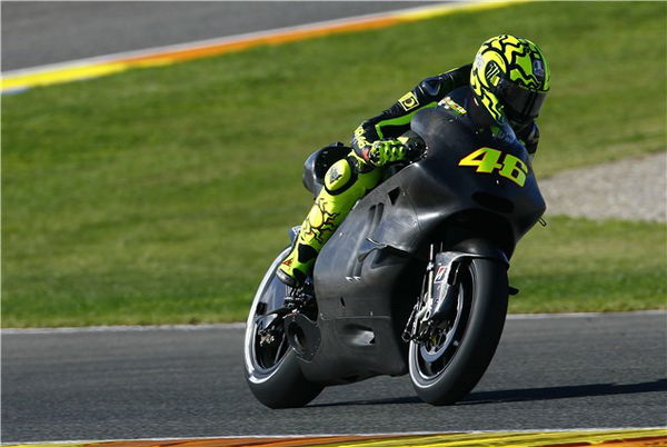 Pic Special: Rossi tests 2011 Ducati