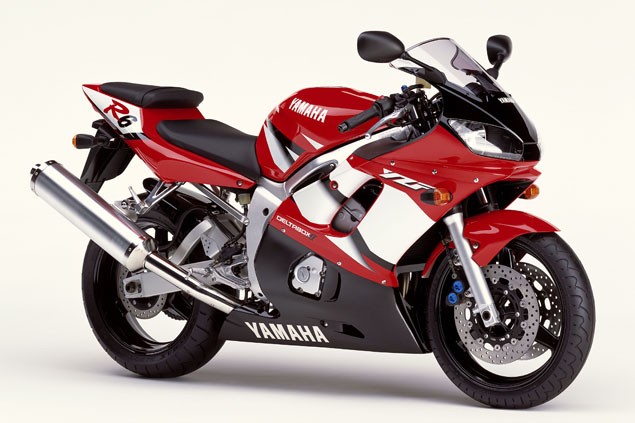 First Ride: 2002 Yamaha YZF-R6