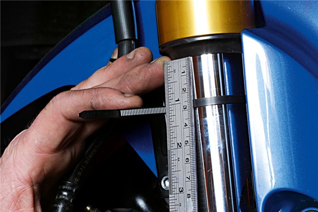 Adjusting the sag on your bike