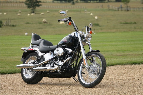 First Ride: 2007 Harley-Davidson Range