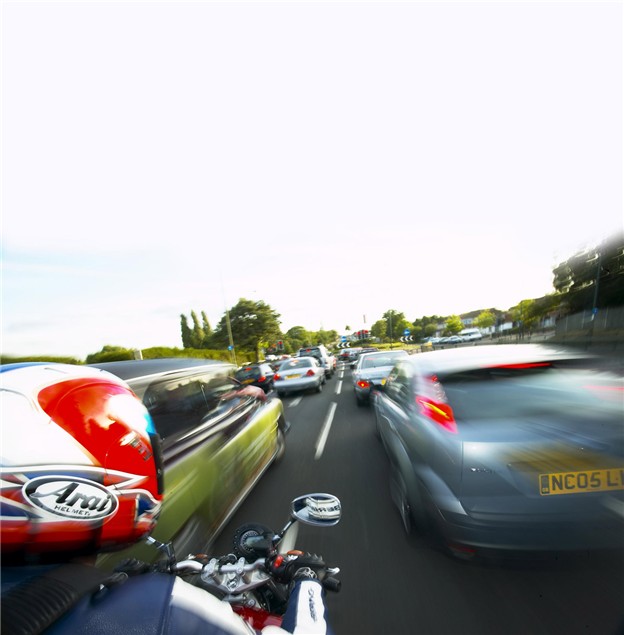 Gain time by motorcycle commuting 