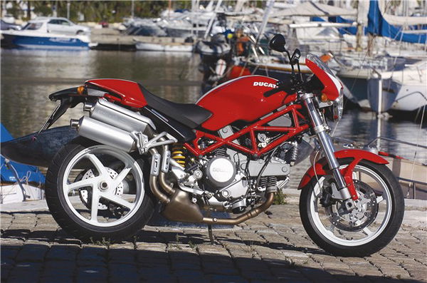 First Ride: 2005 Ducati S2R