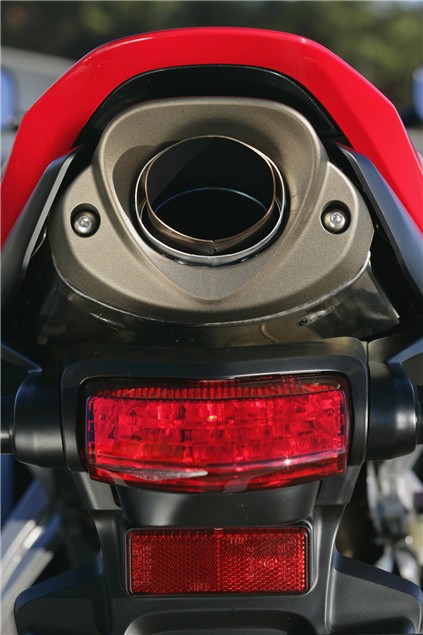 First Ride: Honda CBR600RR (2007)