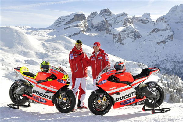 First pics: Ducati Desmosedici GP11