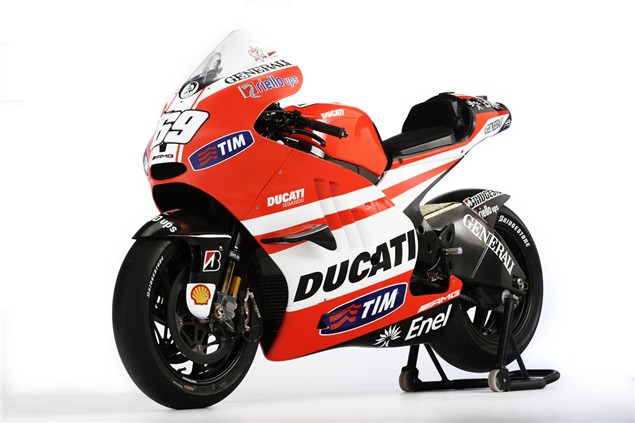 First pics: Ducati Desmosedici GP11