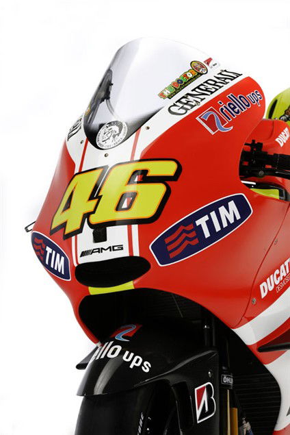 First pics: Ducati Desmosedici GP11