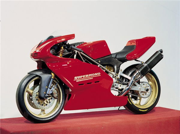 Pierre Terblanche designing for Norton