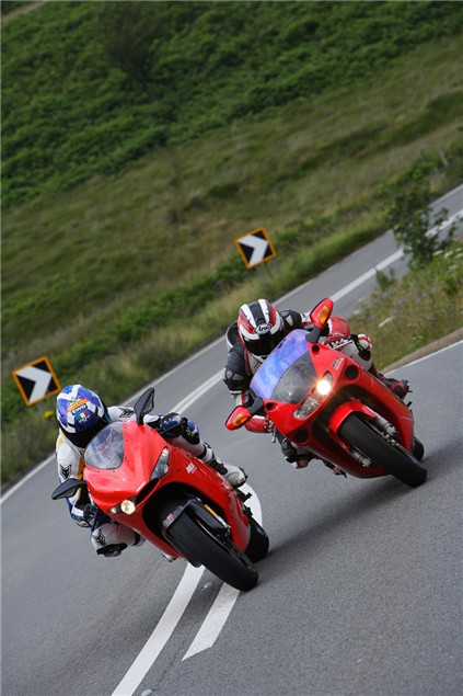 Bloodlust - Honda NR750 vs. Ducati Desmosedici