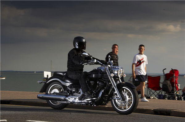 Road Test: Night Rod v. M1800R v. Midnight Star