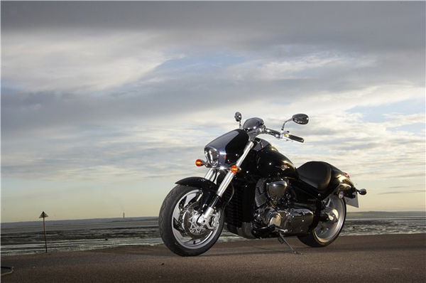 Road Test: Night Rod v. M1800R v. Midnight Star