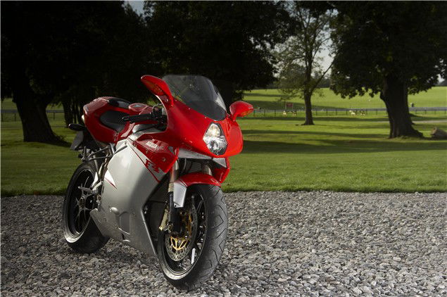 One Track Mind: Aprilia RSV-R Factory vs Ducati 999 vs MV Agusta F41000R