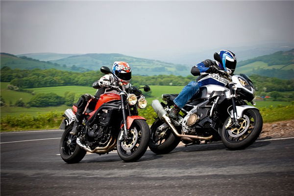 Road test: Aprilia Tuono vs. Triumph Speed Triple