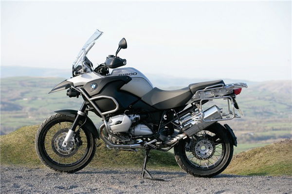 Road Test: BMW R1150GS V R1200GS