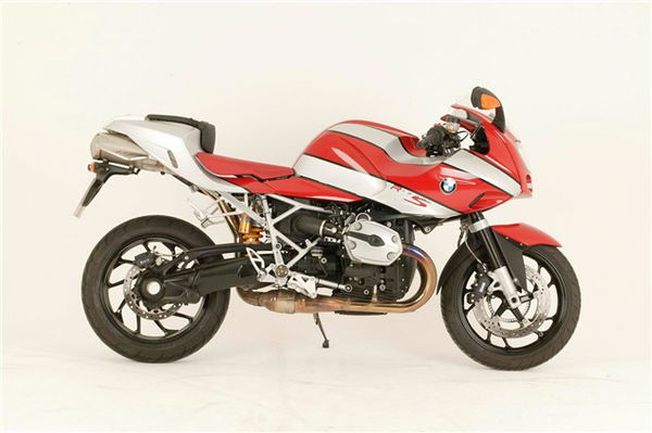 Road Test: R1200S v. RSV-R v. CBR1000RR v. 955i