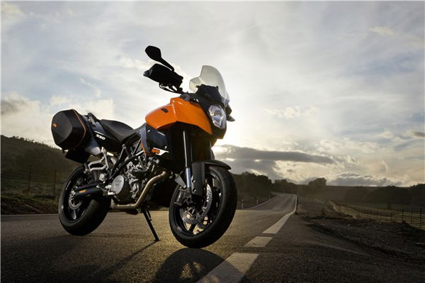 First Ride: KTM 990SMT ABS