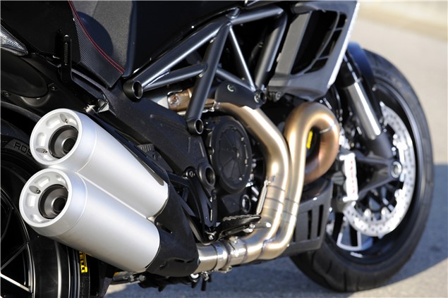 Ducati Diavel Carbon review