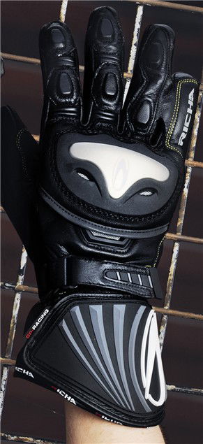 Showcase: Visordown's Top 16 gloves