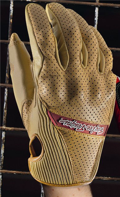 Showcase: Visordown's Top 16 gloves