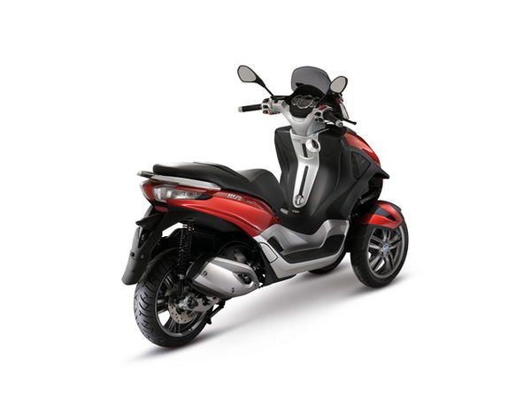 Piaggio MP3 Yourban review