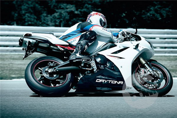 Triumph Daytona 675R race parts list