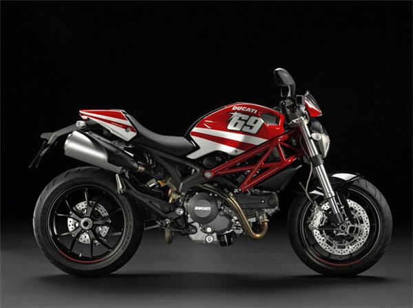 GP Replicas added to the Ducati Monster Art