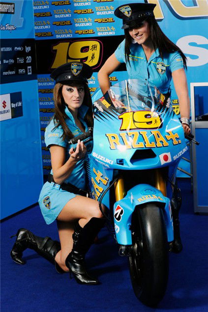 MotoGP Grid Girl Gallery - Qatar 2011