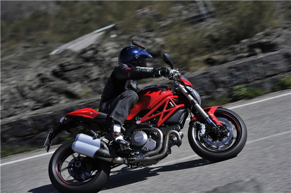 Ducati Monster 1100 Evo review