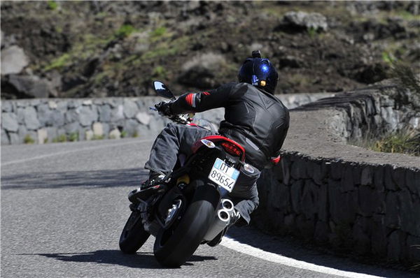 Ducati Monster 1100 Evo review