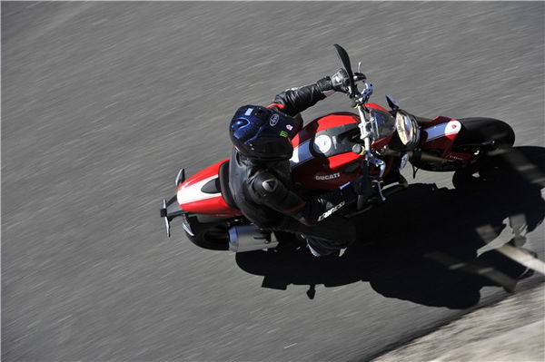 Ducati Monster 1100 Evo review