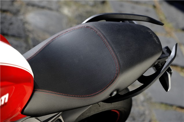 Detail pics: Ducati Monster 1100 Evo 
