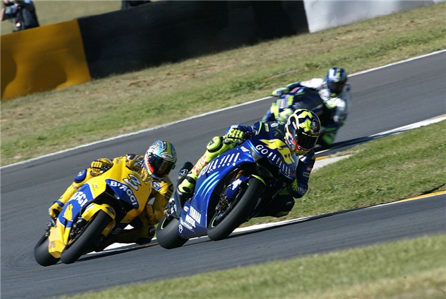 A truce between Biaggi and Rossi