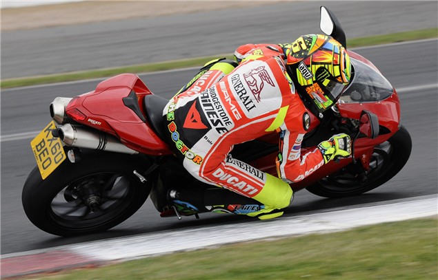 Video: Rossi rides Silverstone - on a road 1198