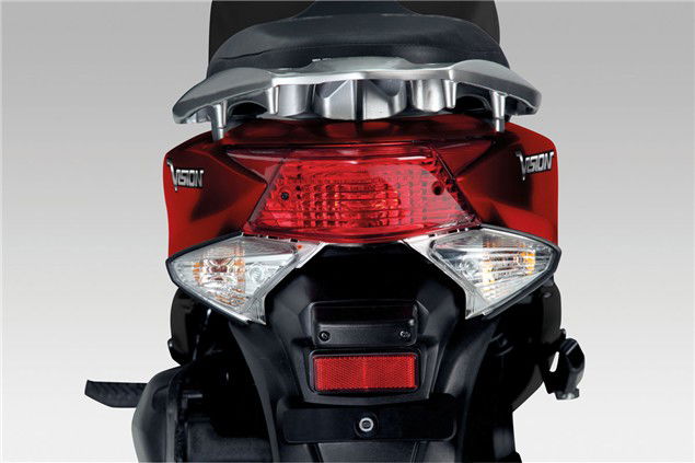 Scooter: New Vision from Honda