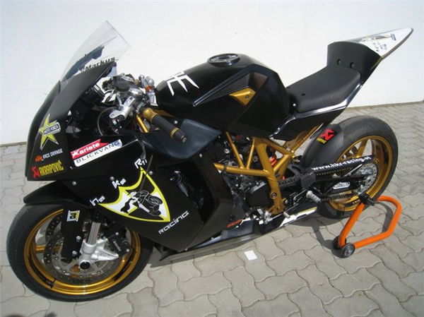 KTM RC8-based RC690 supermono