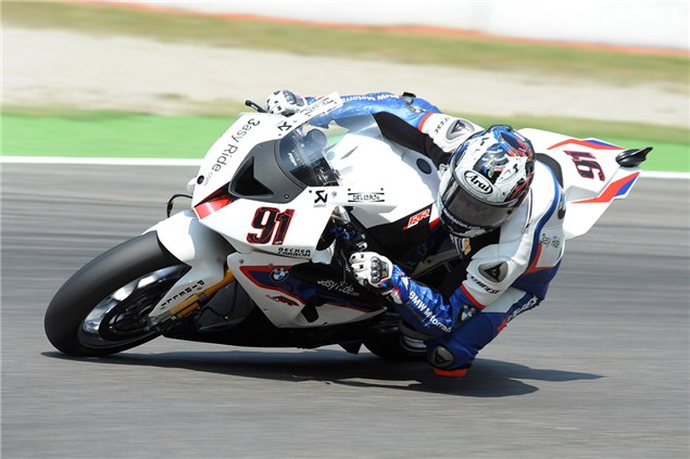 Leon Haslam continues with BMW in 2012