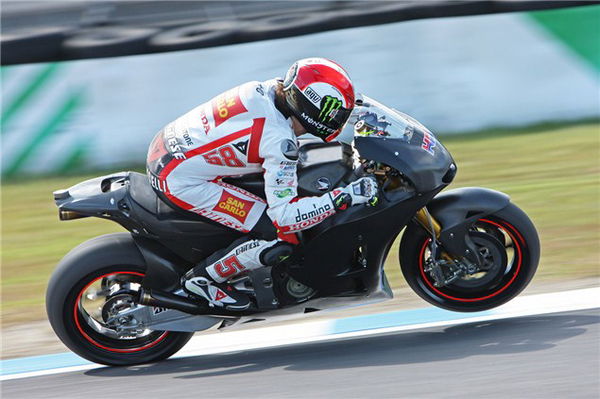 Simoncelli tests 1000cc Honda at Motegi