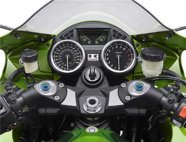 Kawasaki ZZR1400 official image gallery