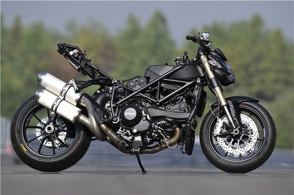 Ducati Streetfighter 848 road test review