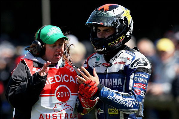 Lorenzo loses digit in Phillip Island crash